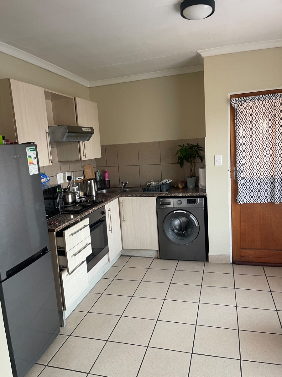 To Let 2 Bedroom Property for Rent in Mayville Gauteng