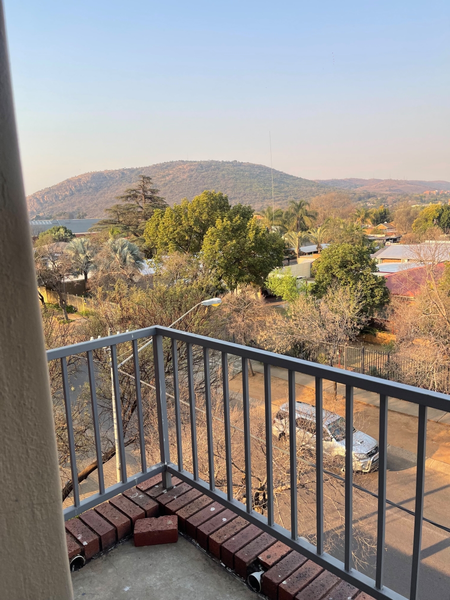 To Let 2 Bedroom Property for Rent in Mayville Gauteng