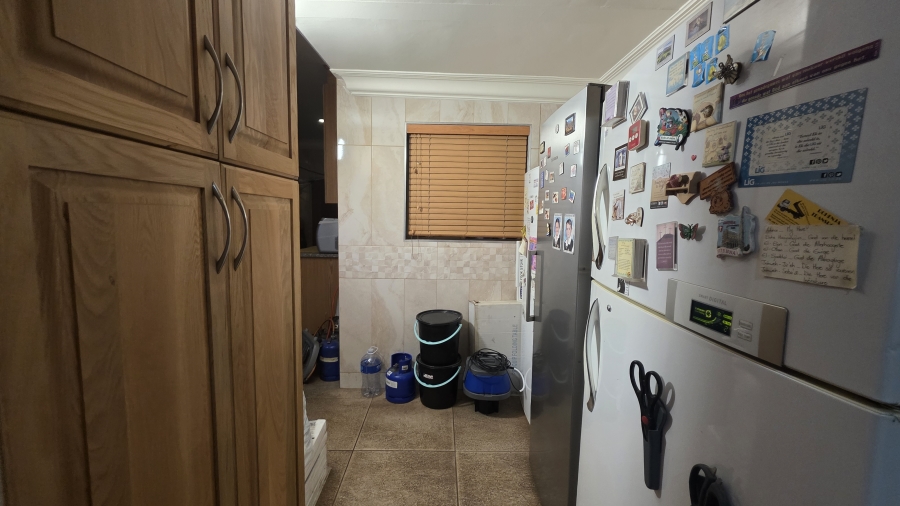 3 Bedroom Property for Sale in Garsfontein Gauteng