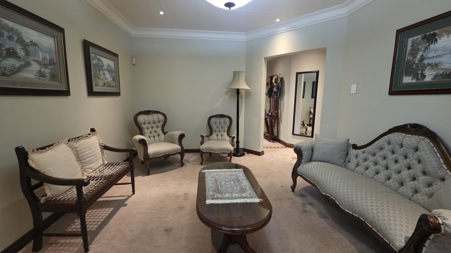 3 Bedroom Property for Sale in Garsfontein Gauteng