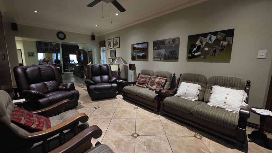 3 Bedroom Property for Sale in Garsfontein Gauteng