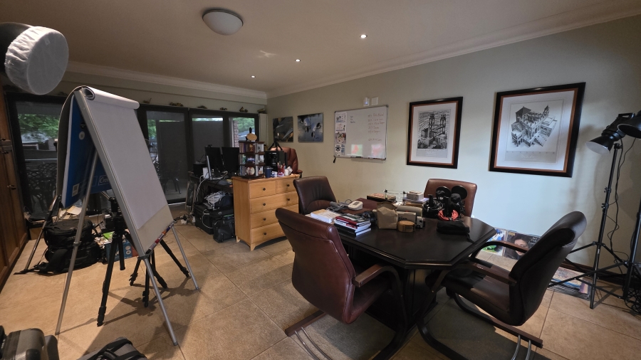 3 Bedroom Property for Sale in Garsfontein Gauteng