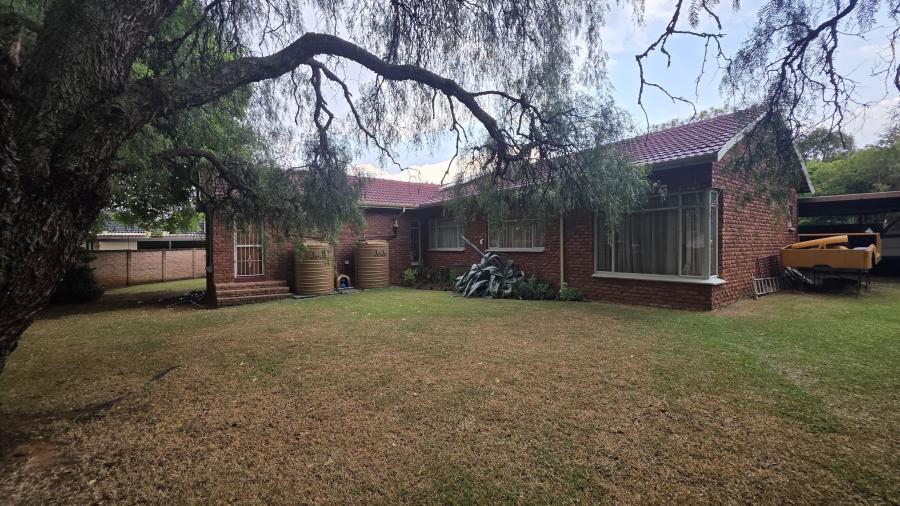 3 Bedroom Property for Sale in Garsfontein Gauteng
