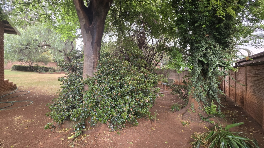 3 Bedroom Property for Sale in Garsfontein Gauteng