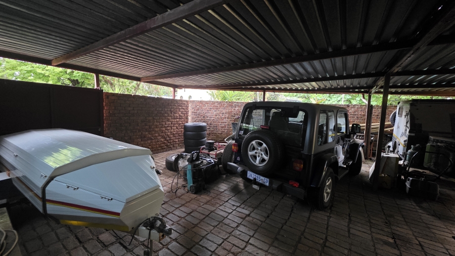 3 Bedroom Property for Sale in Garsfontein Gauteng