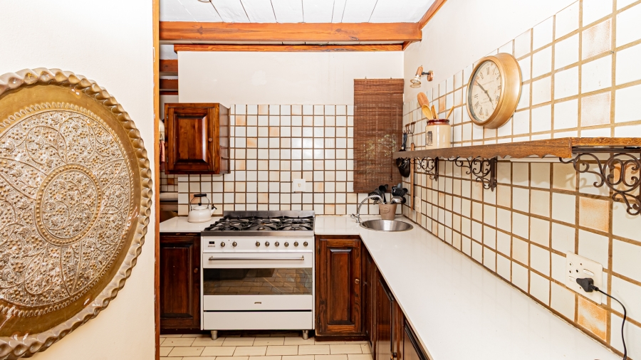 4 Bedroom Property for Sale in Faerie Glen Gauteng