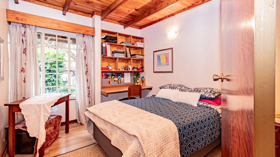 4 Bedroom Property for Sale in Faerie Glen Gauteng