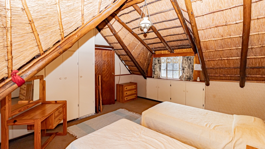 4 Bedroom Property for Sale in Faerie Glen Gauteng