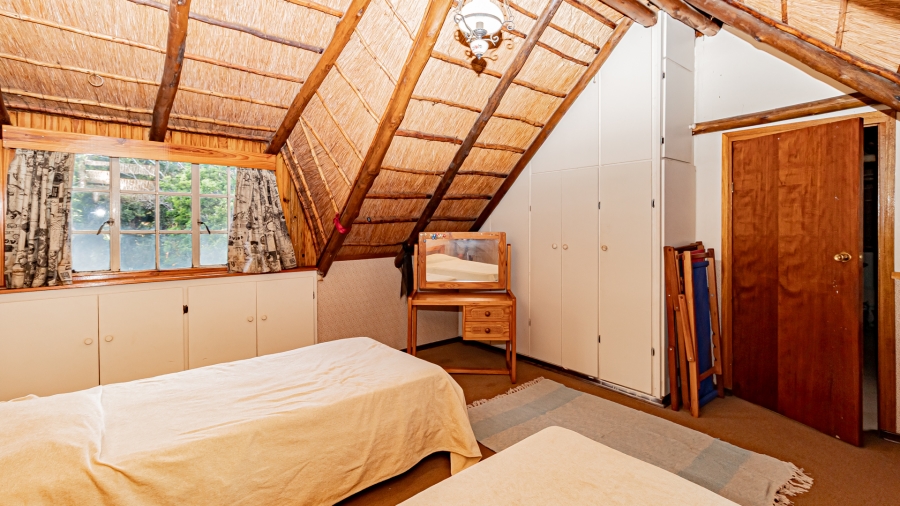 4 Bedroom Property for Sale in Faerie Glen Gauteng