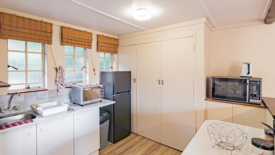 4 Bedroom Property for Sale in Faerie Glen Gauteng