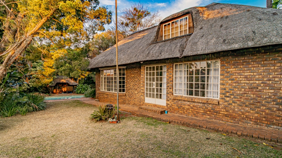 4 Bedroom Property for Sale in Faerie Glen Gauteng