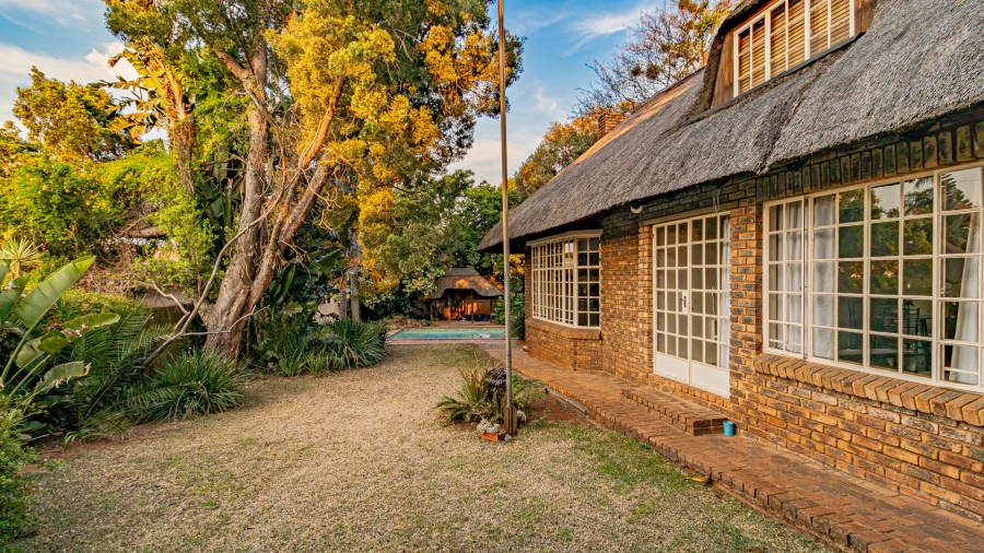 4 Bedroom Property for Sale in Faerie Glen Gauteng