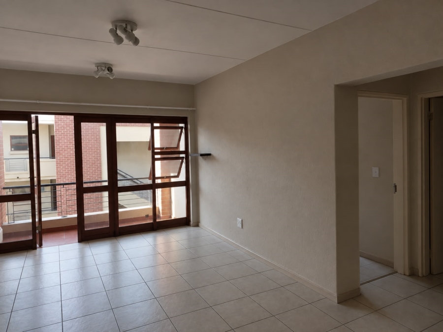 To Let 1 Bedroom Property for Rent in Douglasdale Gauteng