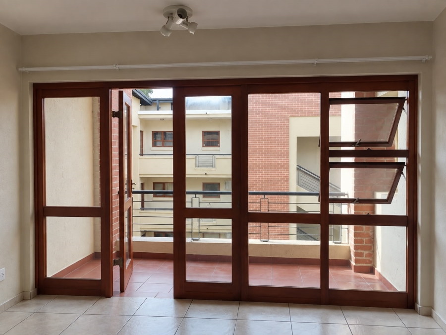 To Let 1 Bedroom Property for Rent in Douglasdale Gauteng