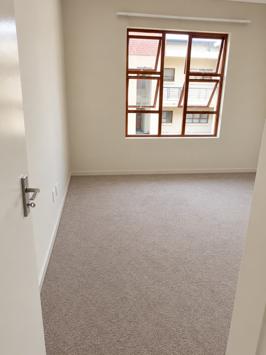 To Let 1 Bedroom Property for Rent in Douglasdale Gauteng
