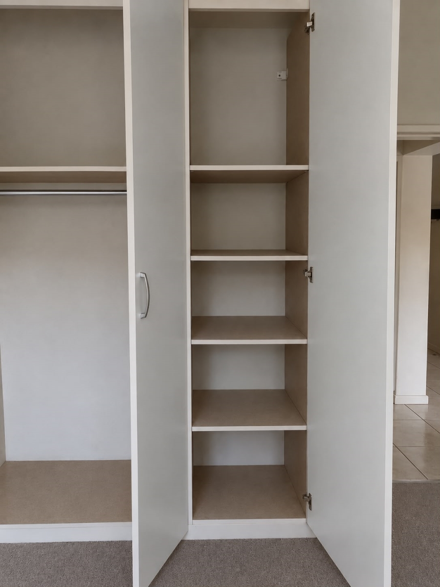 To Let 1 Bedroom Property for Rent in Douglasdale Gauteng