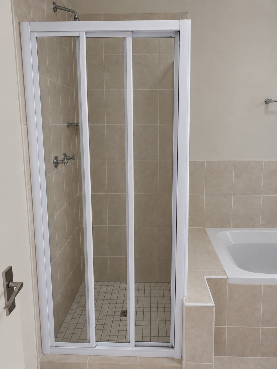 To Let 1 Bedroom Property for Rent in Douglasdale Gauteng