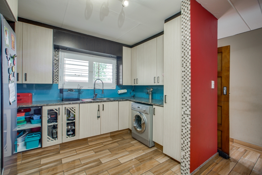 4 Bedroom Property for Sale in Halfway Gardens Gauteng