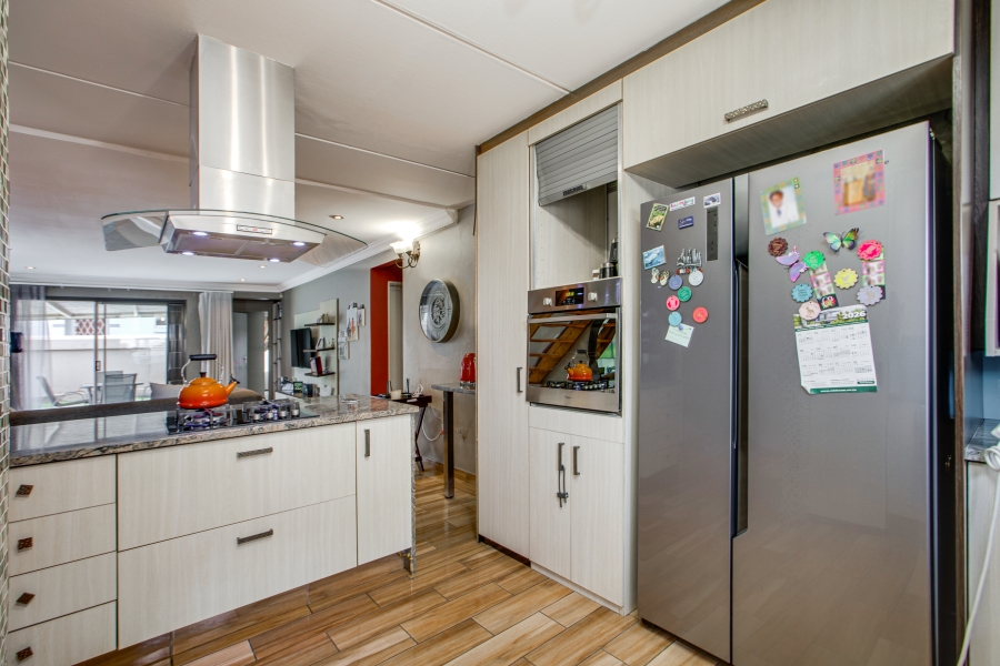 4 Bedroom Property for Sale in Halfway Gardens Gauteng