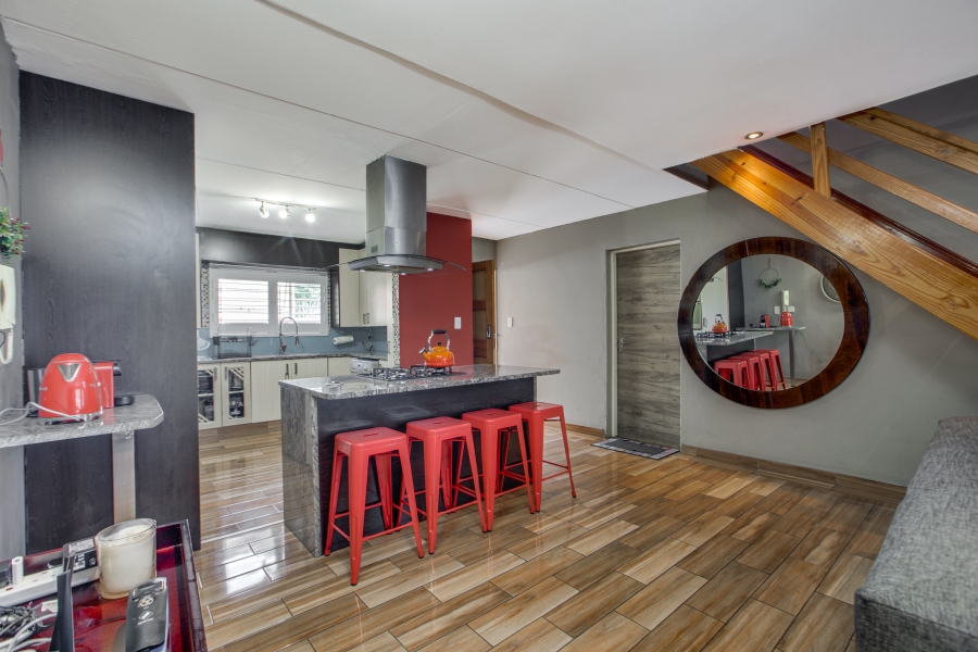 4 Bedroom Property for Sale in Halfway Gardens Gauteng
