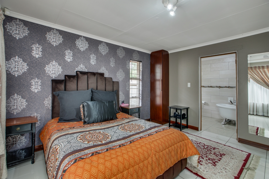 4 Bedroom Property for Sale in Halfway Gardens Gauteng
