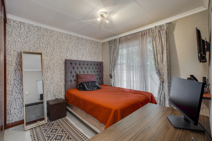 4 Bedroom Property for Sale in Halfway Gardens Gauteng