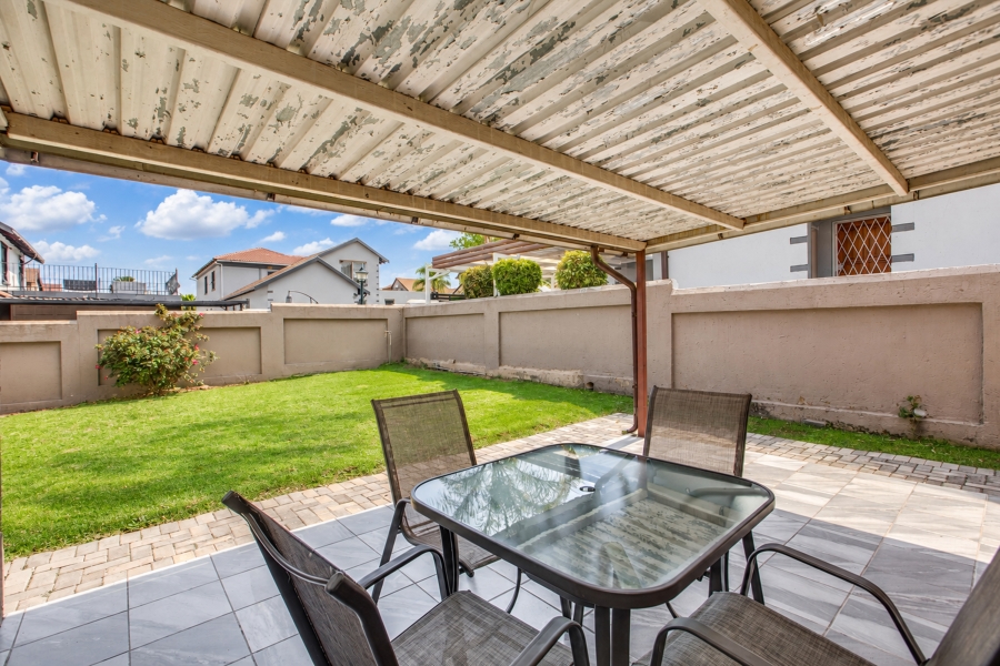 4 Bedroom Property for Sale in Halfway Gardens Gauteng