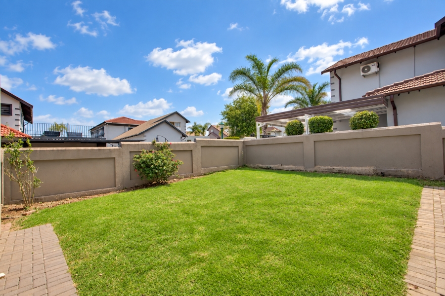 4 Bedroom Property for Sale in Halfway Gardens Gauteng