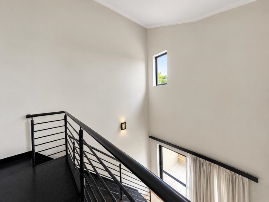 To Let 2 Bedroom Property for Rent in Lonehill Gauteng