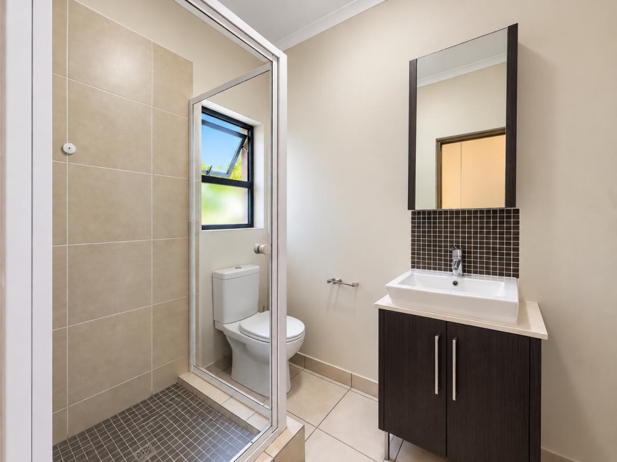 To Let 2 Bedroom Property for Rent in Lonehill Gauteng