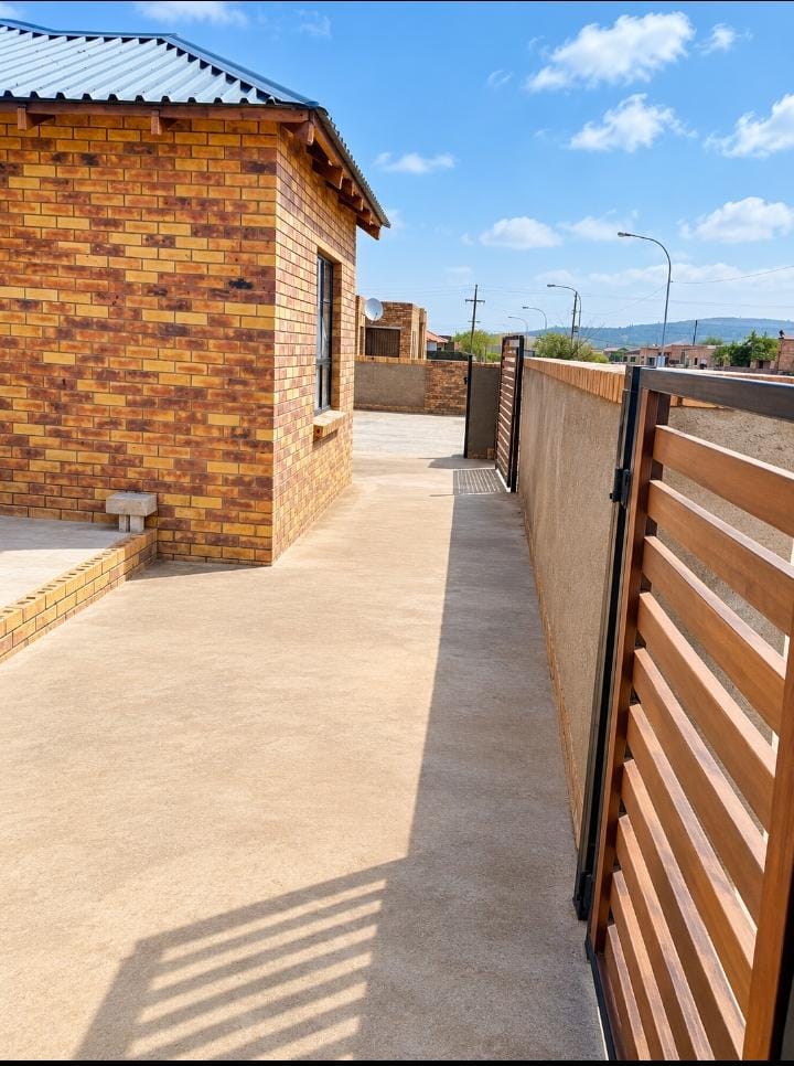 3 Bedroom Property for Sale in Tsakane Gauteng