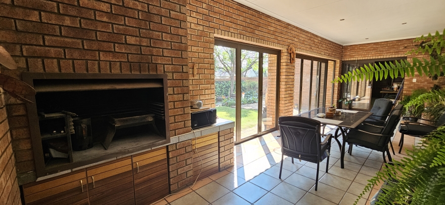 4 Bedroom Property for Sale in Three Rivers East Gauteng