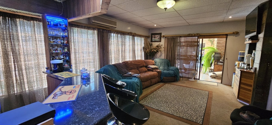 4 Bedroom Property for Sale in Three Rivers East Gauteng