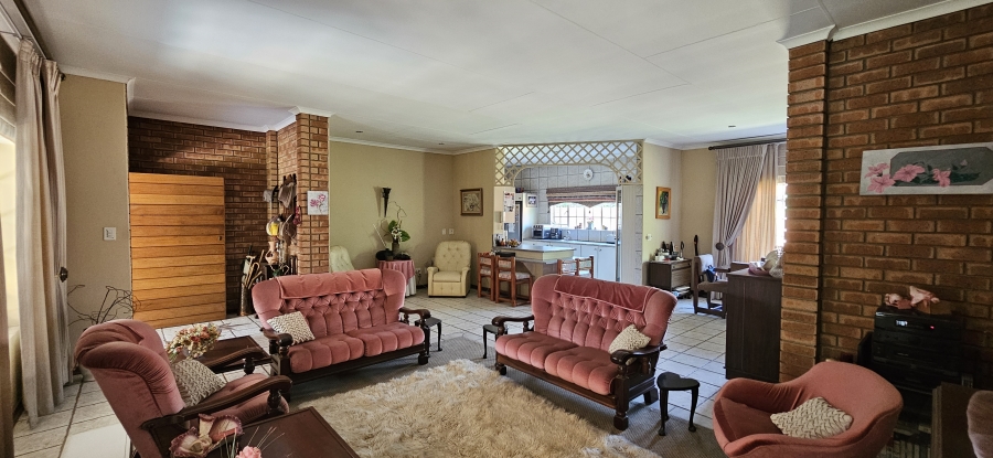 4 Bedroom Property for Sale in Three Rivers East Gauteng