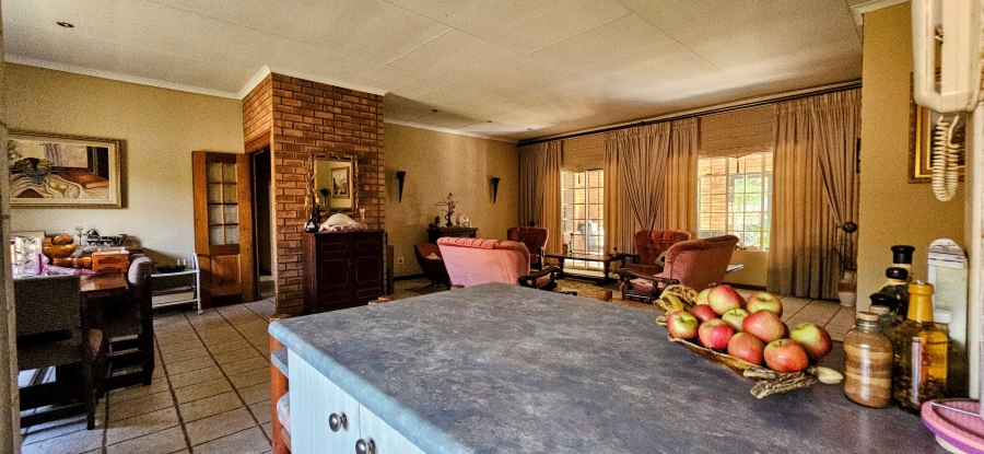 4 Bedroom Property for Sale in Three Rivers East Gauteng