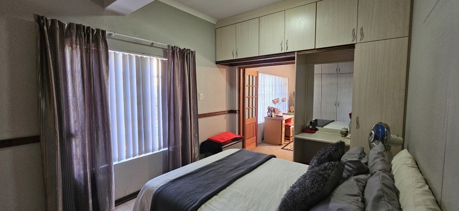 4 Bedroom Property for Sale in Three Rivers East Gauteng