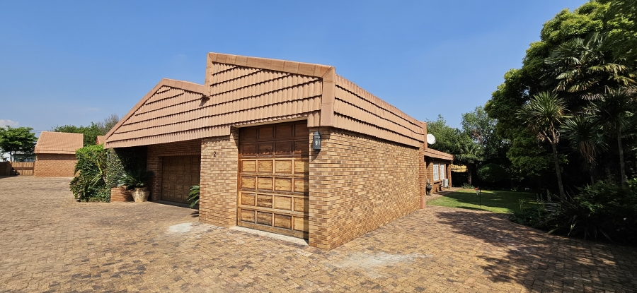 4 Bedroom Property for Sale in Three Rivers East Gauteng