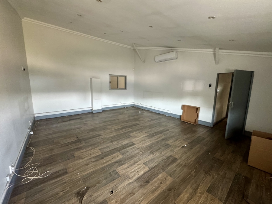 To Let Commercial Property for Rent in Barbeque Downs Gauteng