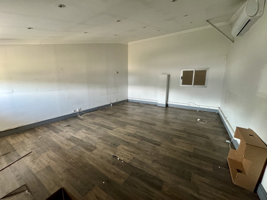 To Let Commercial Property for Rent in Barbeque Downs Gauteng