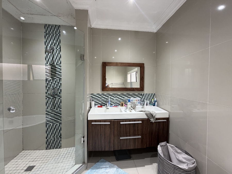 4 Bedroom Property for Sale in Eldo Meadows Gauteng