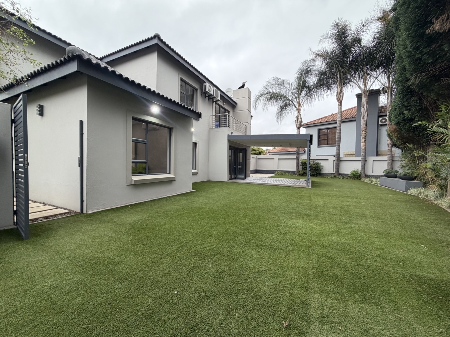 4 Bedroom Property for Sale in Eldo Meadows Gauteng