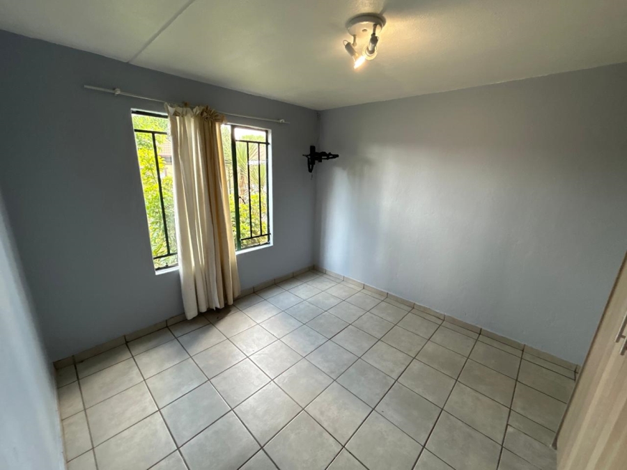 To Let 2 Bedroom Property for Rent in Sundowner Gauteng