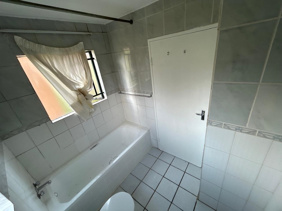 To Let 2 Bedroom Property for Rent in Sundowner Gauteng