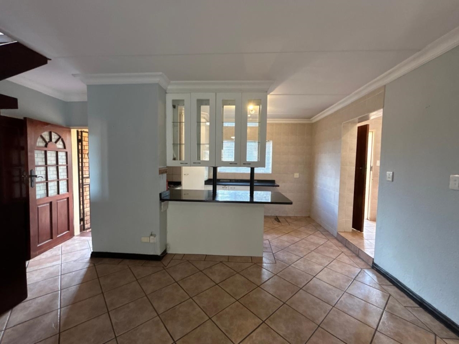 To Let 4 Bedroom Property for Rent in Sundowner Gauteng