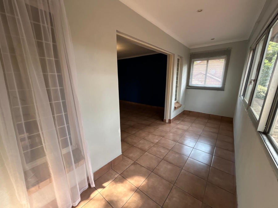 To Let 4 Bedroom Property for Rent in Sundowner Gauteng