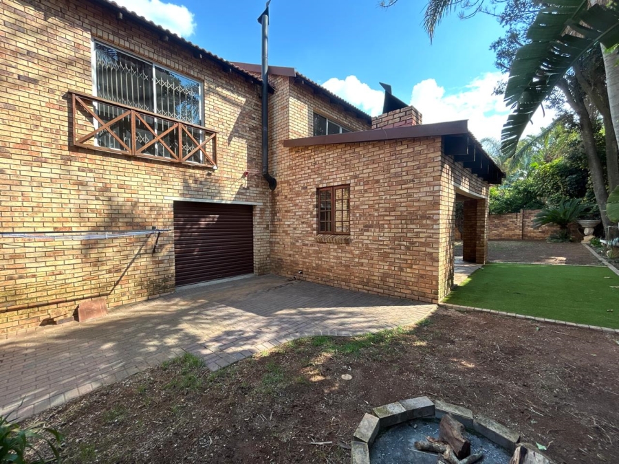 To Let 4 Bedroom Property for Rent in Sundowner Gauteng