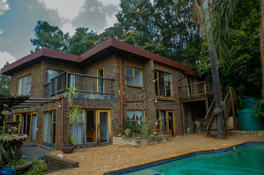 6 Bedroom Property for Sale in Helderkruin Gauteng