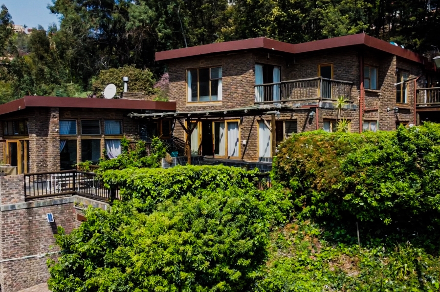 6 Bedroom Property for Sale in Helderkruin Gauteng