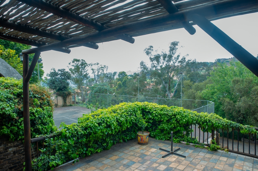 6 Bedroom Property for Sale in Helderkruin Gauteng