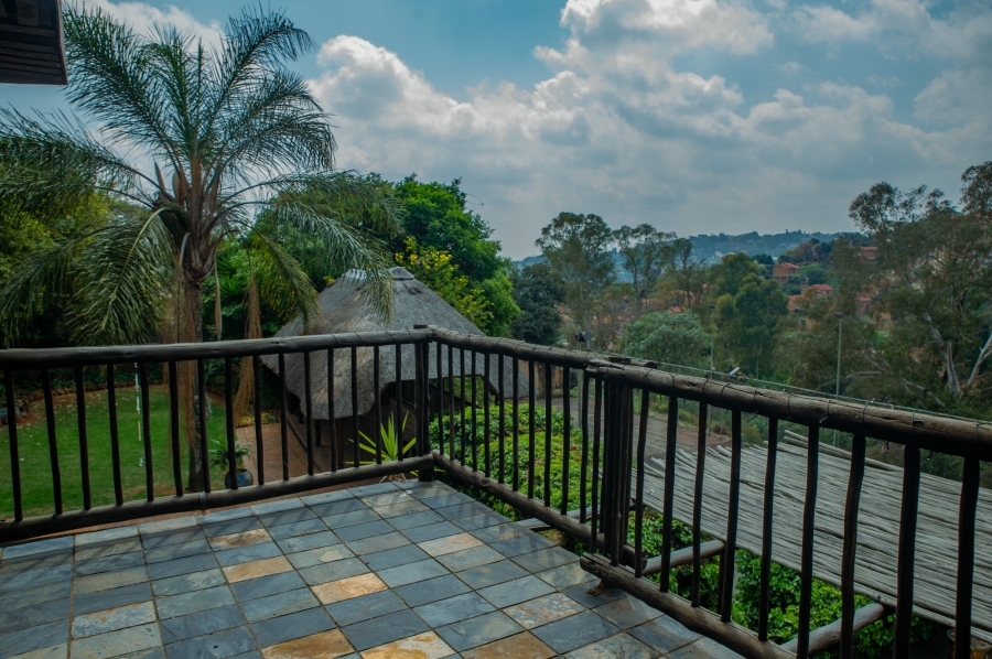 6 Bedroom Property for Sale in Helderkruin Gauteng